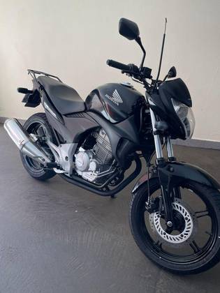 HONDA CB 300R 